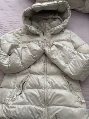 Aritzia Hooded Puffer Jacket in Light Cream